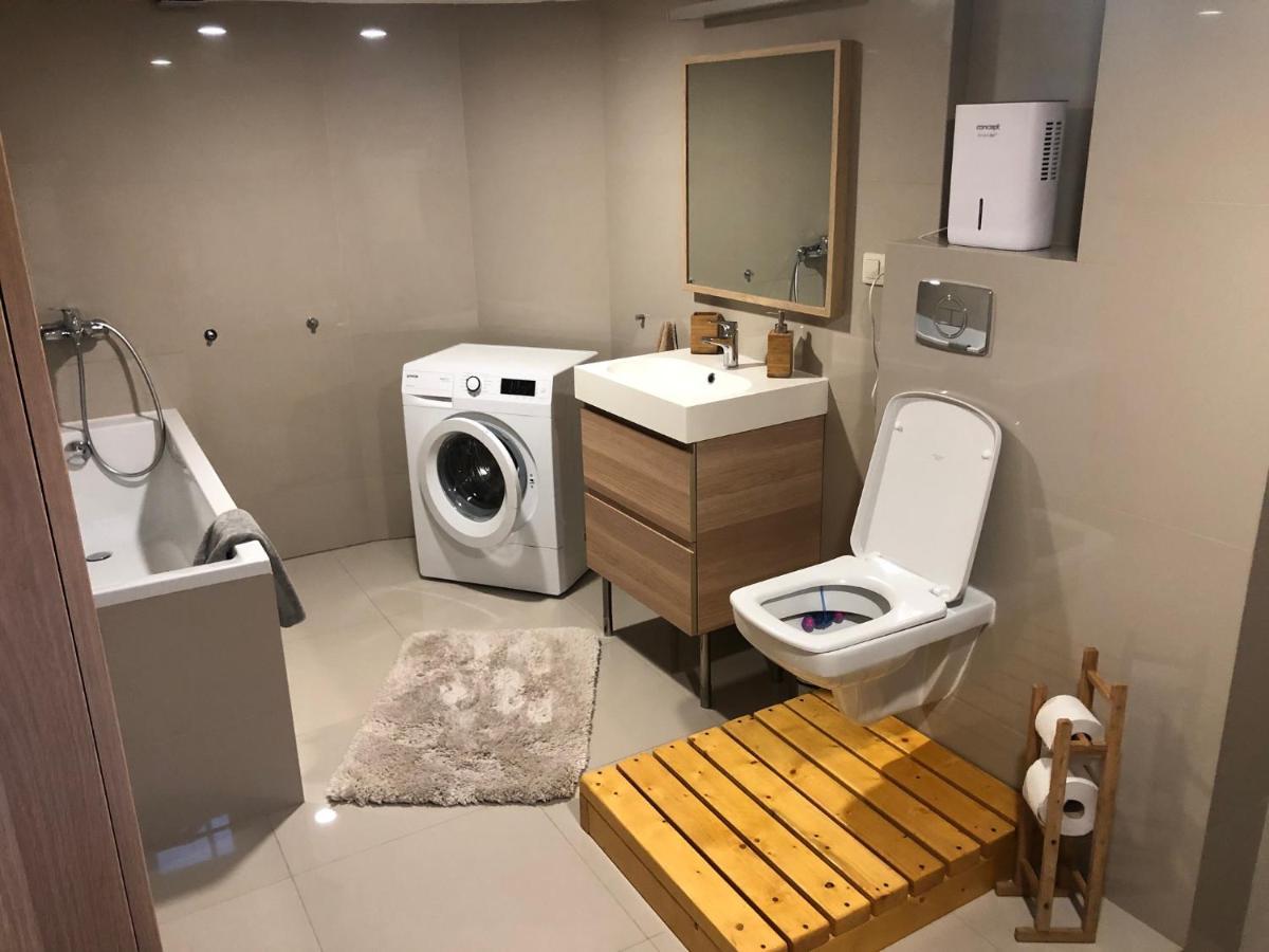 Apartman V Centre Michaloviec Михаловце Экстерьер фото